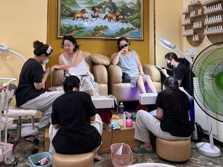 LENA Nails & Beauty - Flagship My Khe & An Thuong